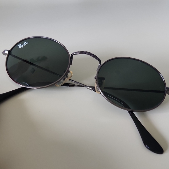 Ray-Ban Accessories - Ray-Ban Round Sunglasses